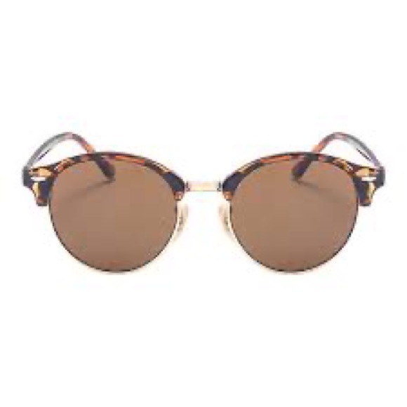 Classic Club Round Sunglasses Brown / Tortoise - Picture 2 of 8